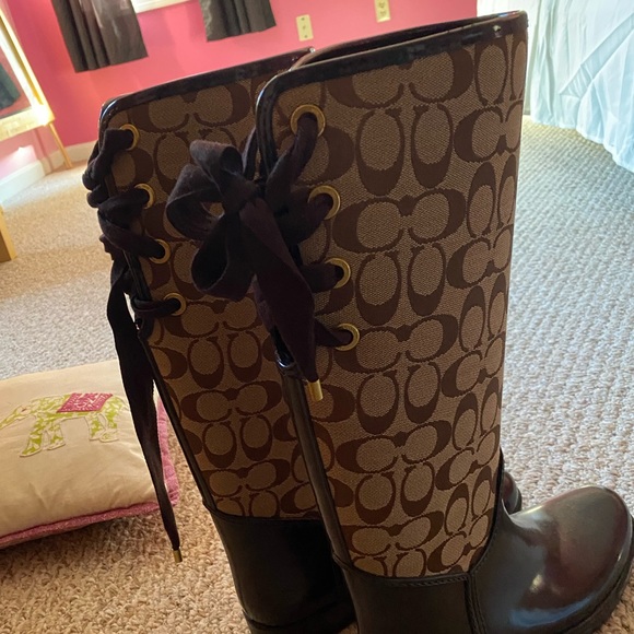 PERFECT CONDITION coach rain boots - Picture 1 of 6